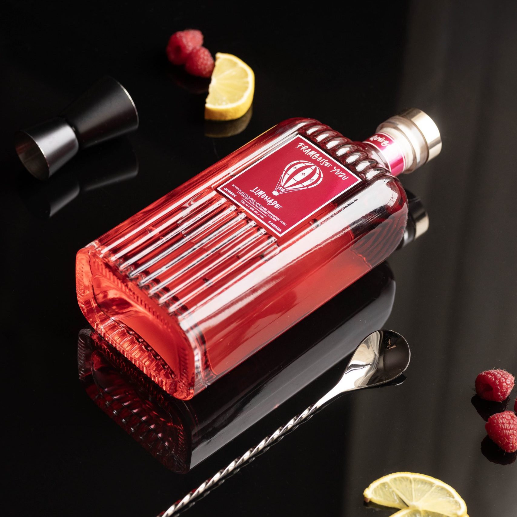 Gin léger aux canneberges Artist in Residence Distillerie